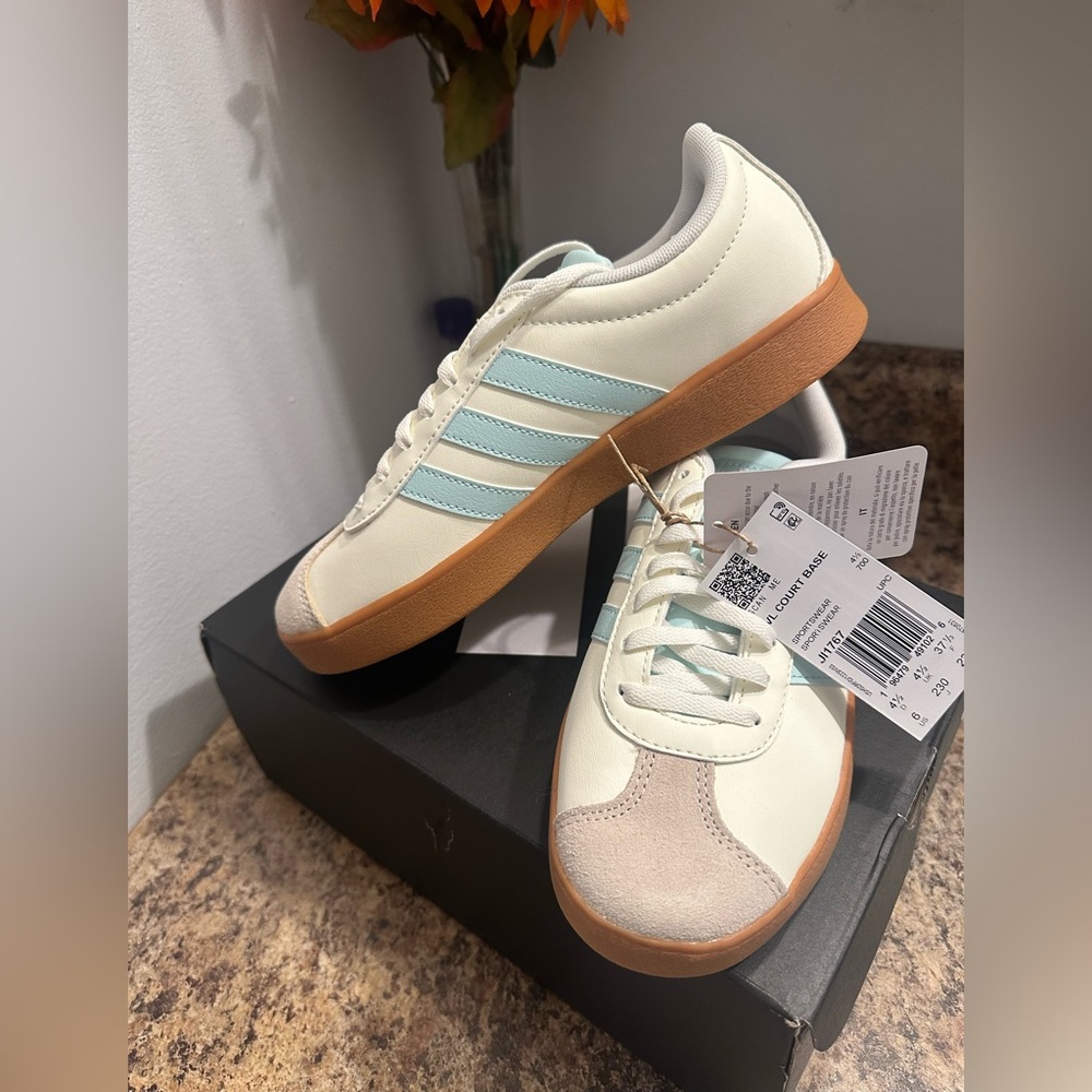 Adidas White and Light Blue Sneakers women’s 6